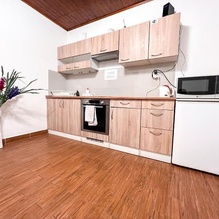3 Apartments In 1 Location Praag Buitenkant foto