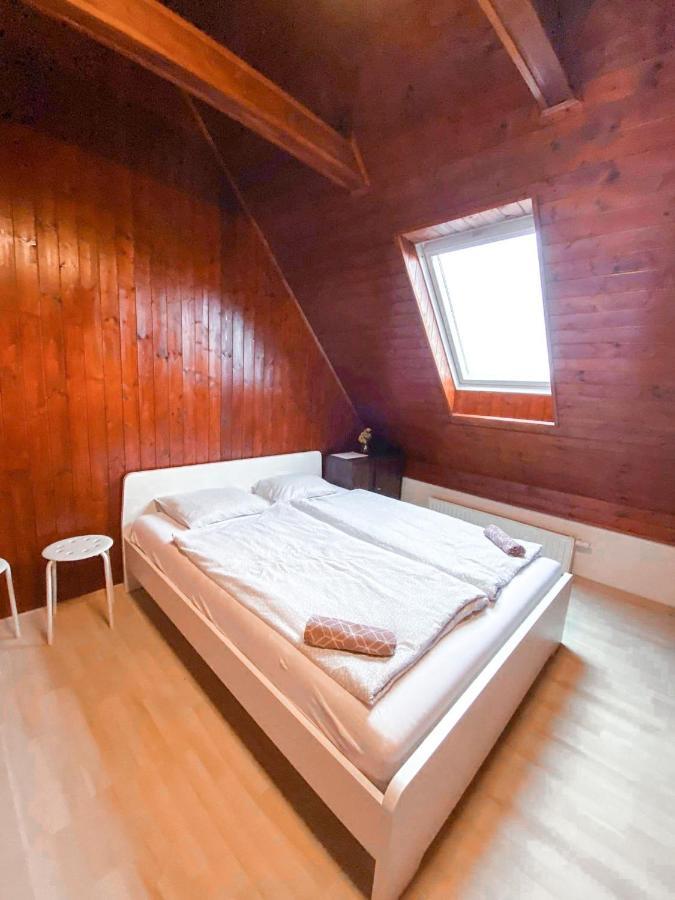 3 Apartments In 1 Location Praag Buitenkant foto