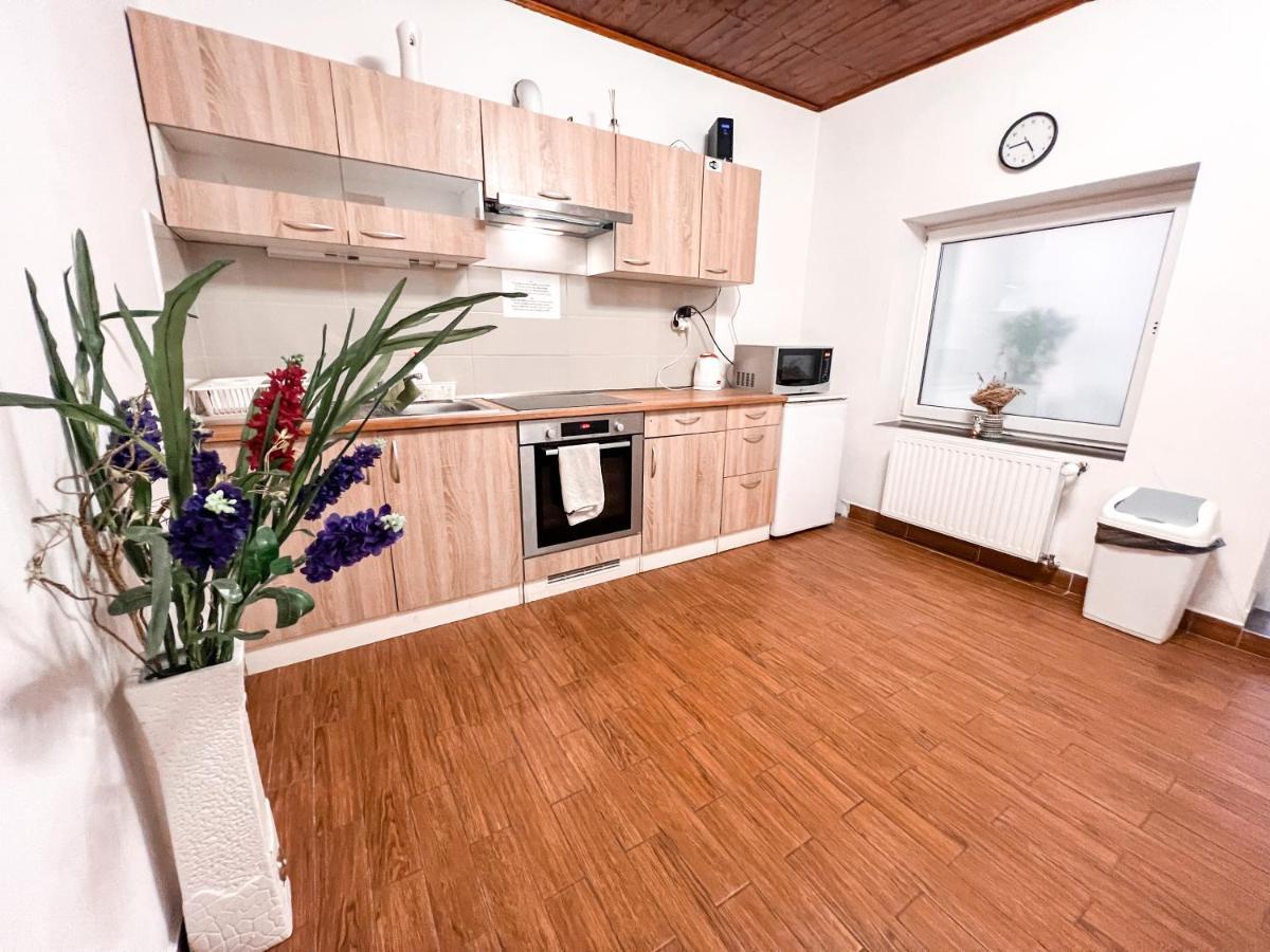 3 Apartments In 1 Location Praag Buitenkant foto