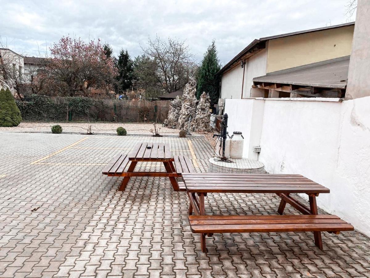 3 Apartments In 1 Location Praag Buitenkant foto